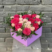Цветочная композиция из Розы в коробке в Новобелокатай
