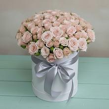 Цветочная композиция из Розы в шляпной коробке в Новобелокатай