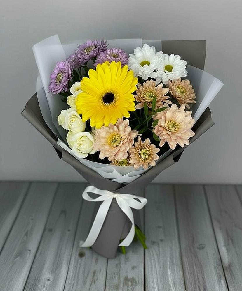 Букет цветов из: Розы, Герберы и Хризантемы в Новобелокатай