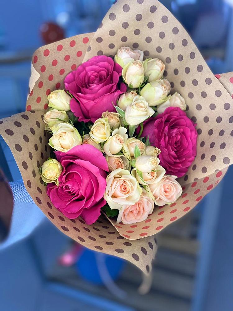 Букет цветов из: Розы в Новобелокатай