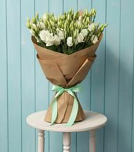 Букет цветов из:  Лизиантусы в Новобелокатай