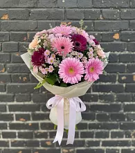 Букет цветов из:  Герберы и Хризантемы в Новобелокатай