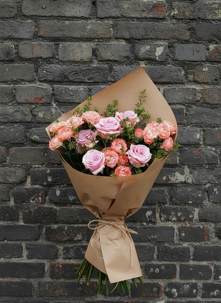 Букет цветов из: Розы в Новобелокатай