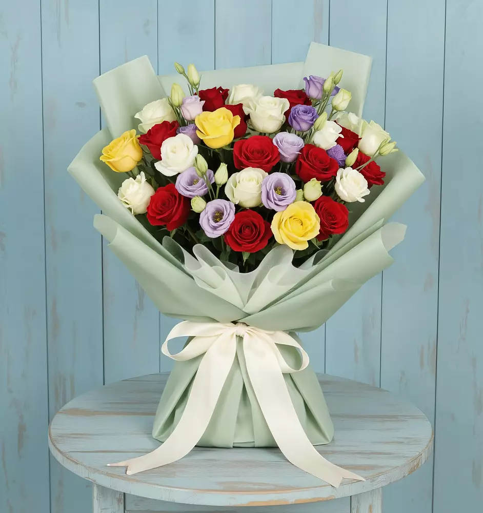 Букет цветов из: Розы в Новобелокатай