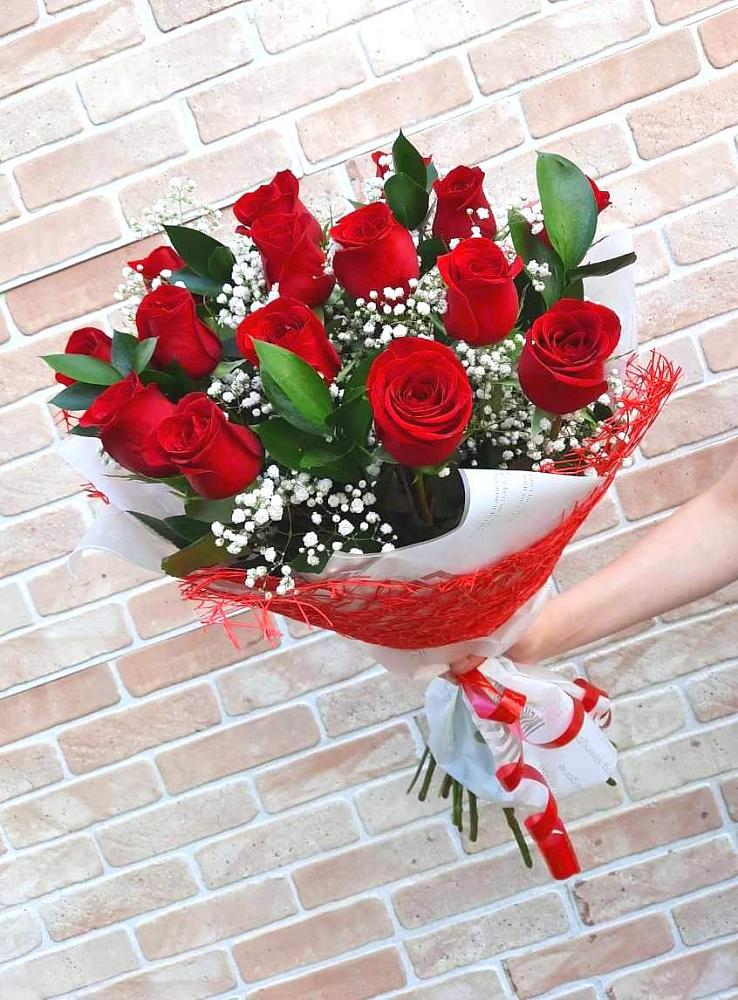 Букет цветов из: Розы в Новобелокатай