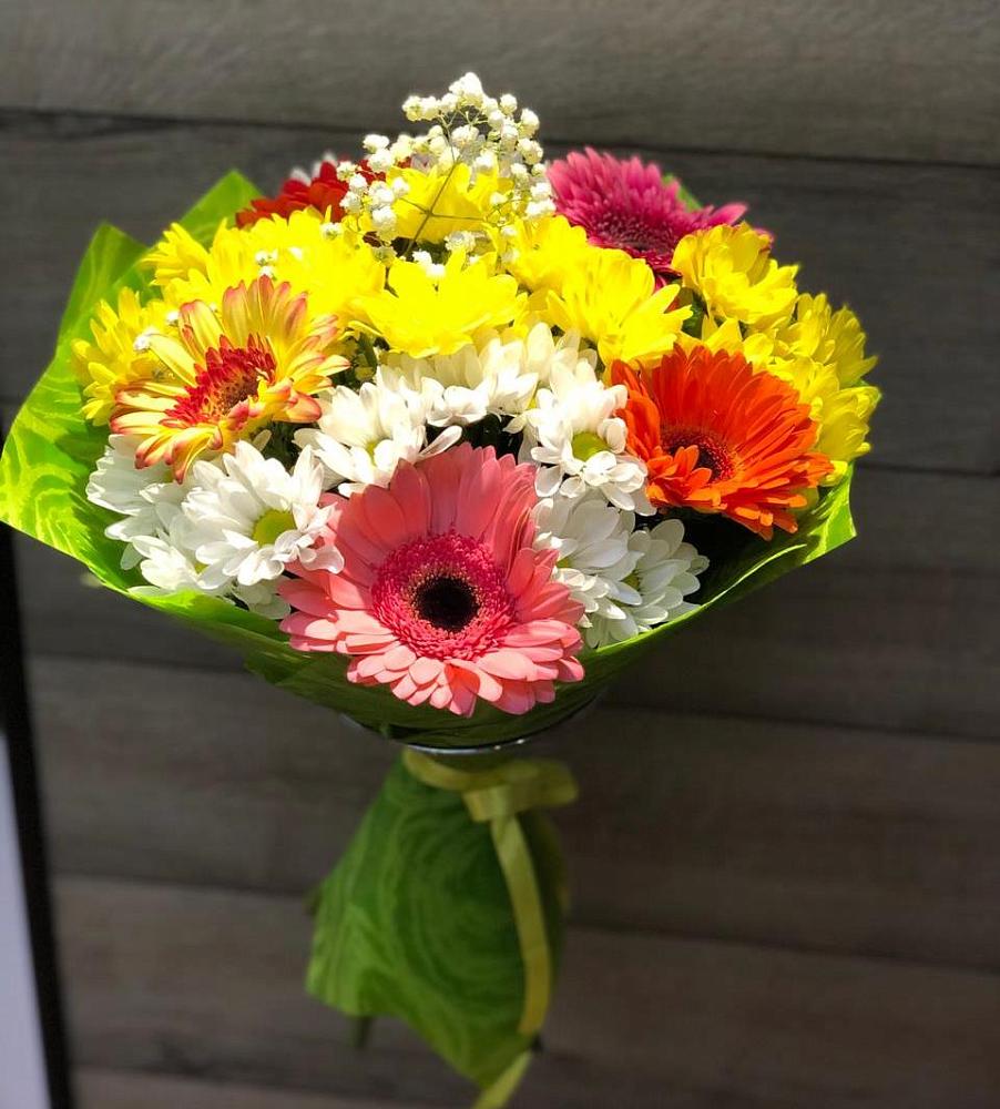 Букет цветов из: Герберы и Хризантемы в Новобелокатай